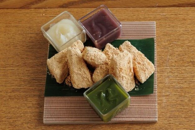 名料亭が手がける甘味と軽食の和カフェ