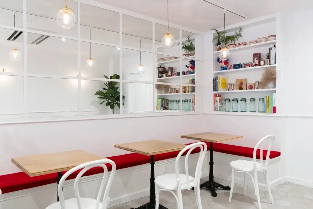 CHÉRIE CAFÉ